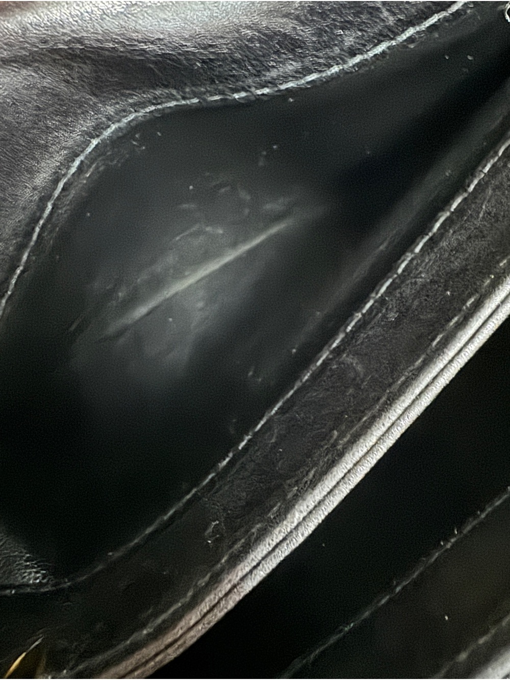 Bally Vintage Black Leather Crossbody Foldover Three Pockets Late 80s-mid 90s - Picture 10 of 16